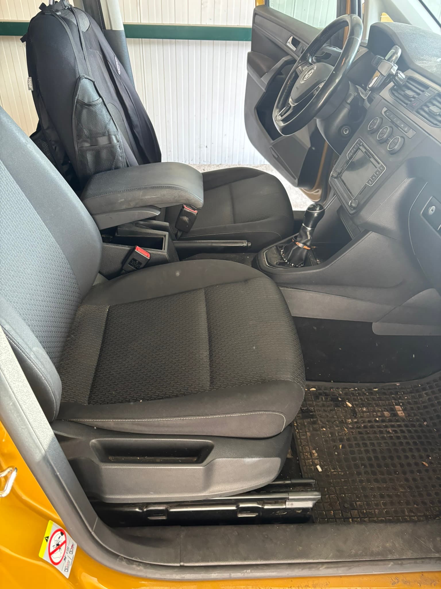Volkswagen Caddy — Premium Reset Před 9