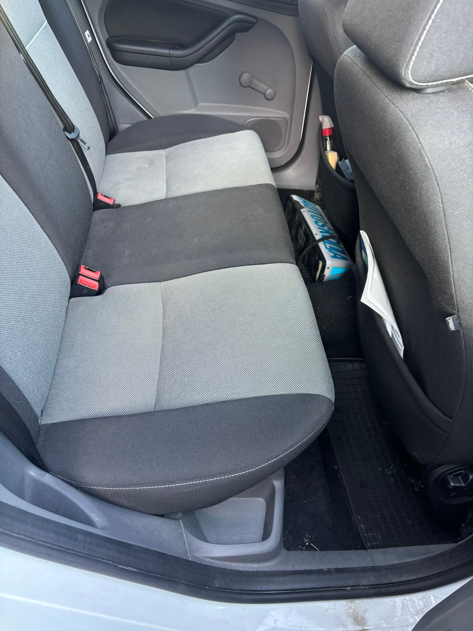 Ford Focus — Deep Clean Před 5
