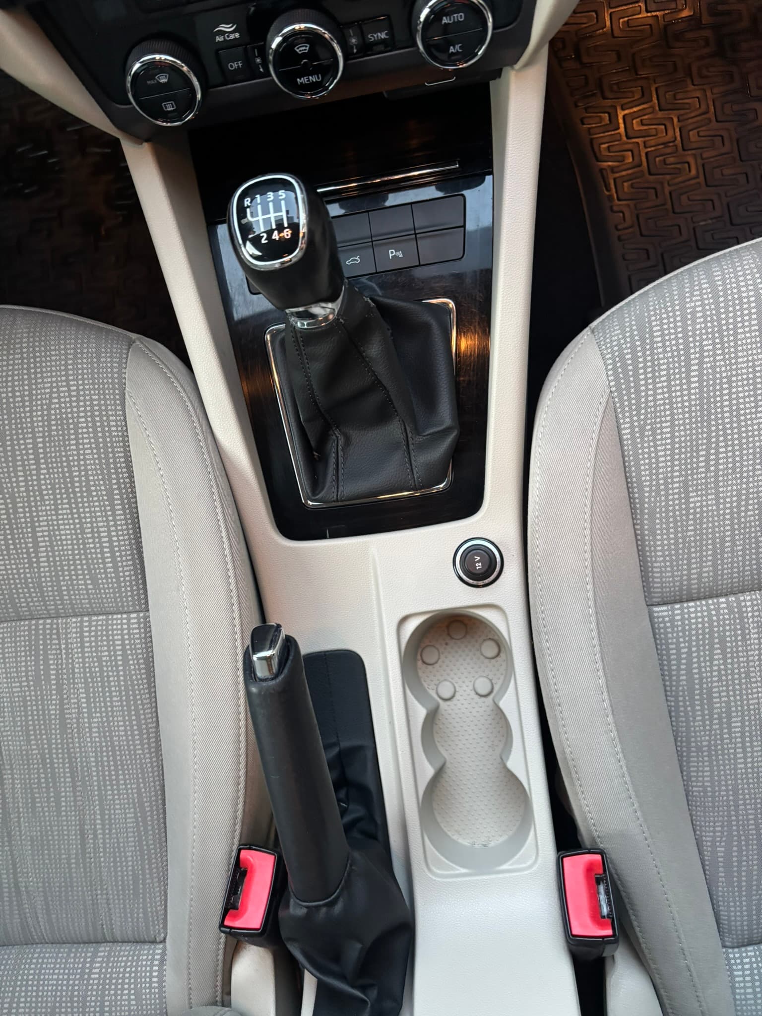 Škoda Octavia III Po 6