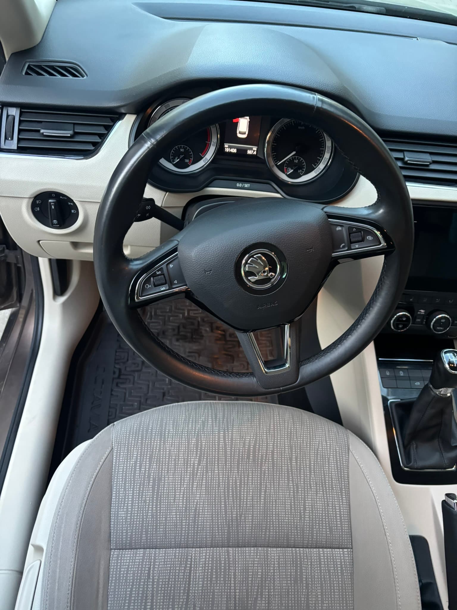 Škoda Octavia III Po 12