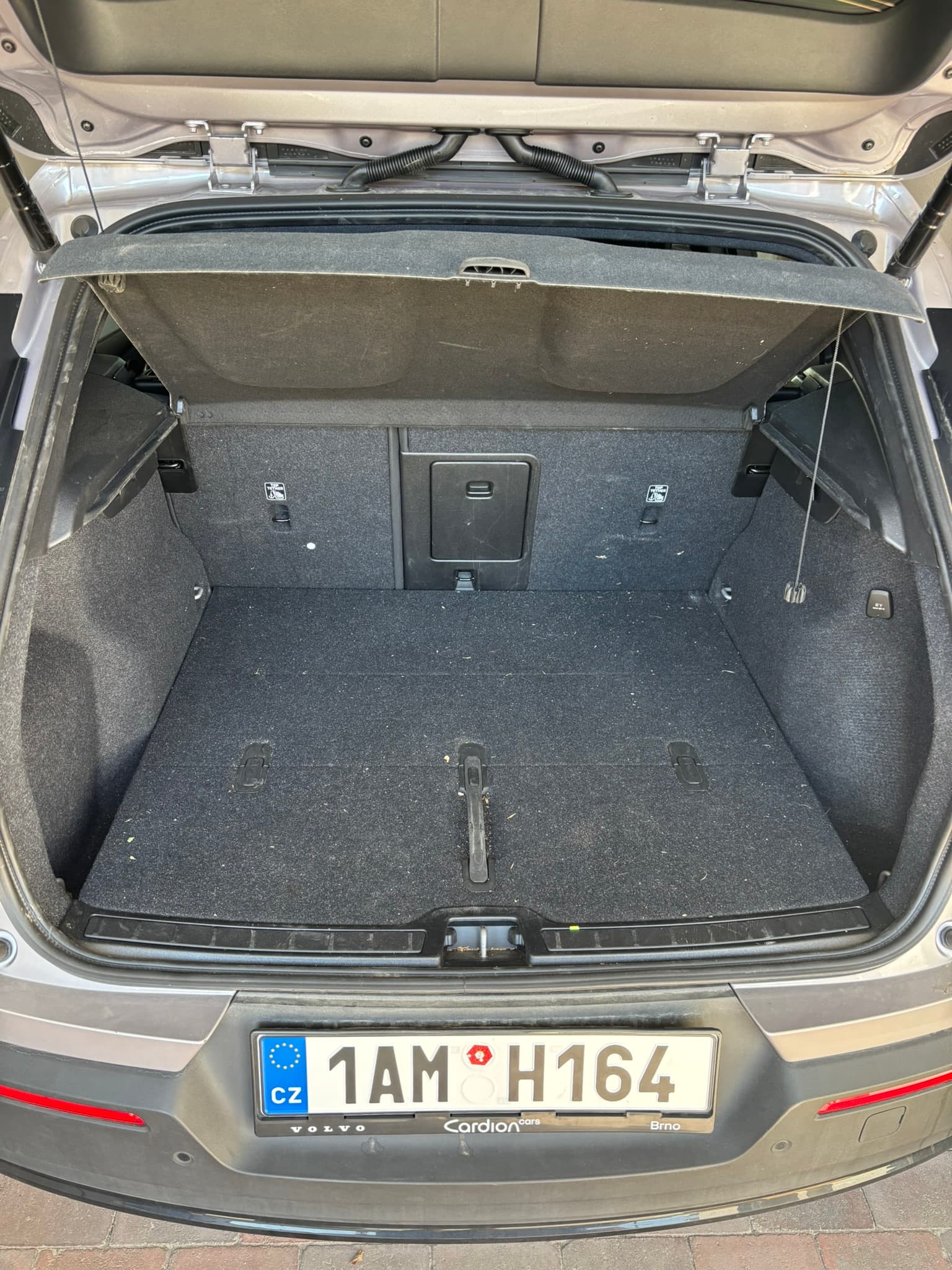 Volvo XC40 — Deep Clean Před 1