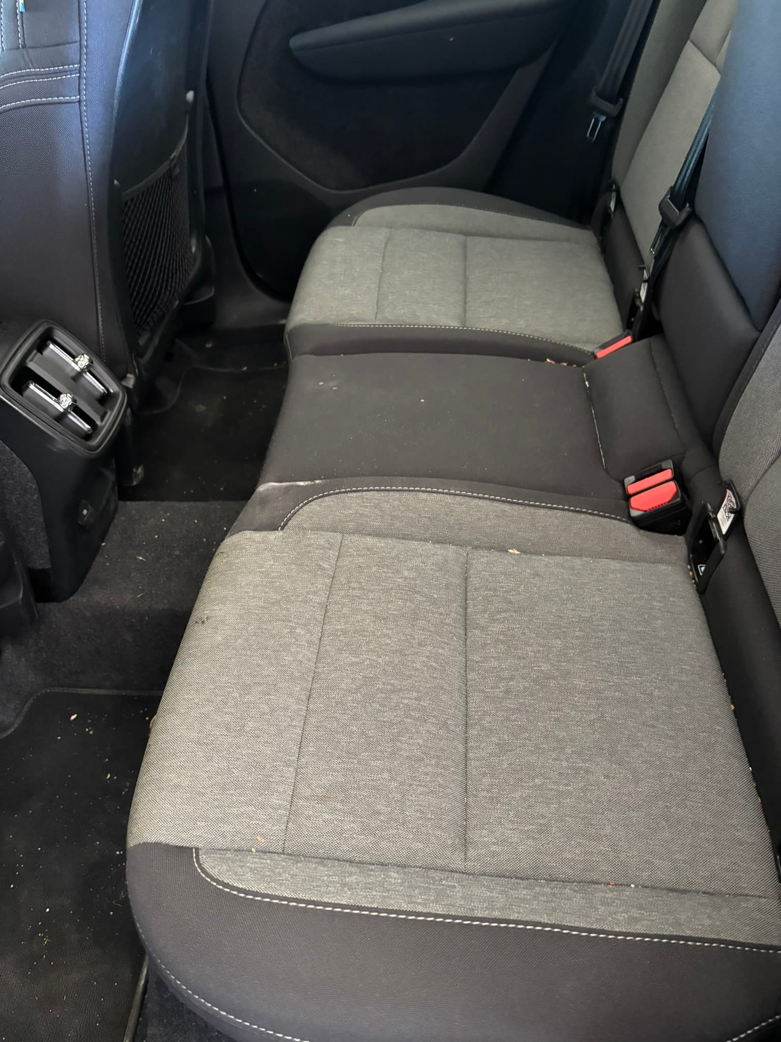 Volvo XC40 — Deep Clean Před 7