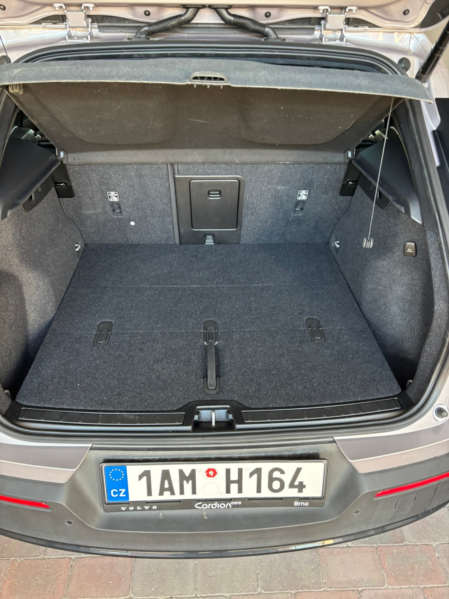 Volvo XC40 — Deep Clean Po 1